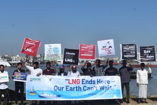 Bangladesh Youth March Urges shift from LNG to Renewables in Chattogram